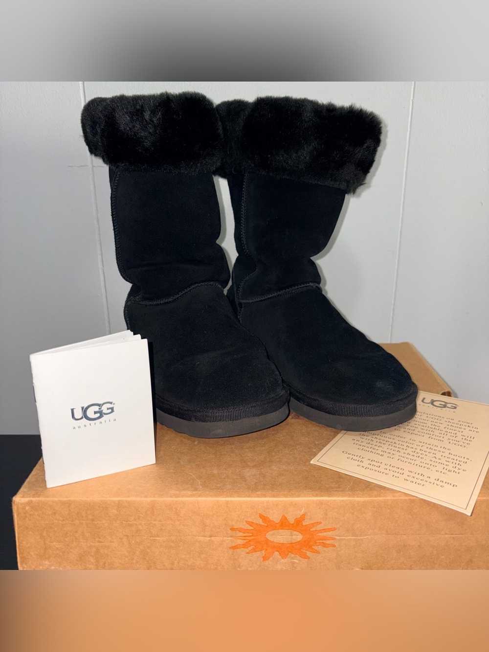 UGG Australia Classic Tall 5815 Black Suede Sheepskin Boots Women’s Size 7